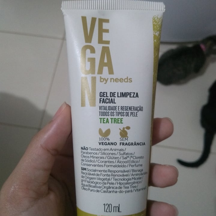 review photo of Vegan by Needs Gel de limpeza facial Tea Tree shared by @marasnt on 19 Apr 2022 - review