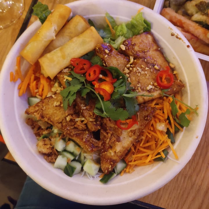 photo of Viet View Bowl Tofu shared by @aciredefdumbr on  26 Mar 2022 - review