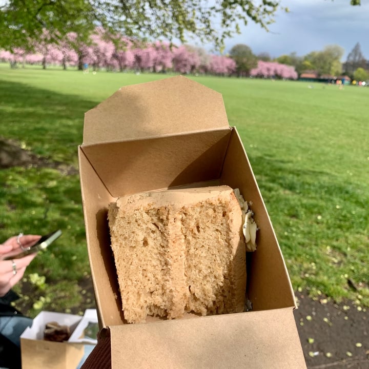 photo of Black Rabbit Chai Latte Cake shared by @vegneve on  14 May 2021 - review