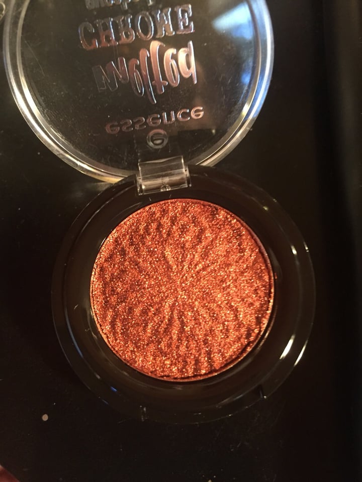 photo of Essence Cosmetics Melted chrome eyeshadow - copper me 06 shared by @mallory17 on  07 Dec 2019 - review