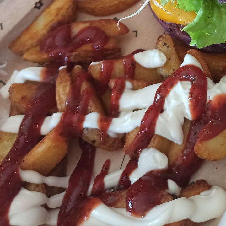 review photo of Flower Burger Patate Savory shared by @savisara8 on 12 Mar 2022 - review