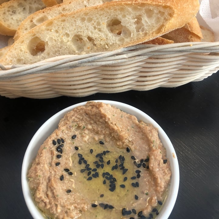 photo of La Mandrágora hummus di lenticchie shared by @gigiotta123 on  17 Jun 2022 - review