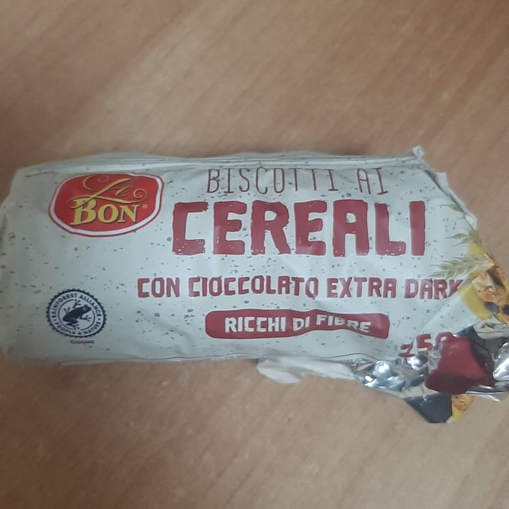 photo of Le bon Biscotti Ai Cereali Con Cioccolato shared by @revegiew on  04 Dec 2022 - review
