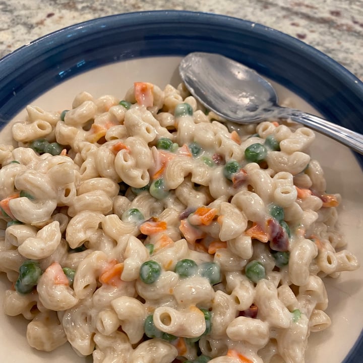 photo of Daiya White Cheddar Style Veggie Deluxe Cheezy Mac shared by @shellyaroundtheworld on  25 Sep 2021 - review
