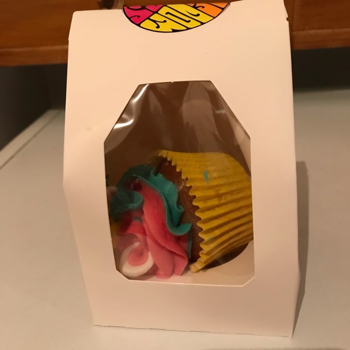 photo of Freedom Cakes Cupcake unicornio shared by @maytetxu on  14 Nov 2021 - review