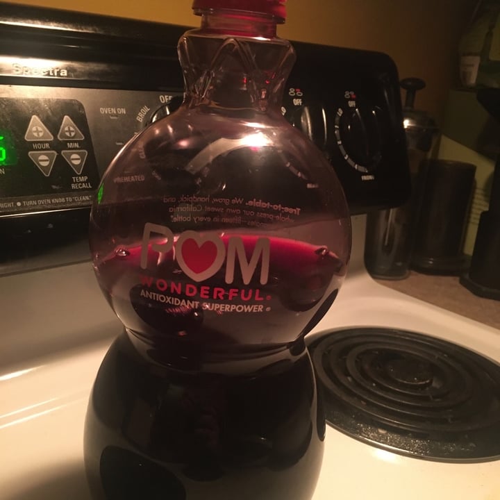 photo of Pom Wonderful 100% Pomegranate Juice shared by @laceywebbie on  15 Nov 2019 - review