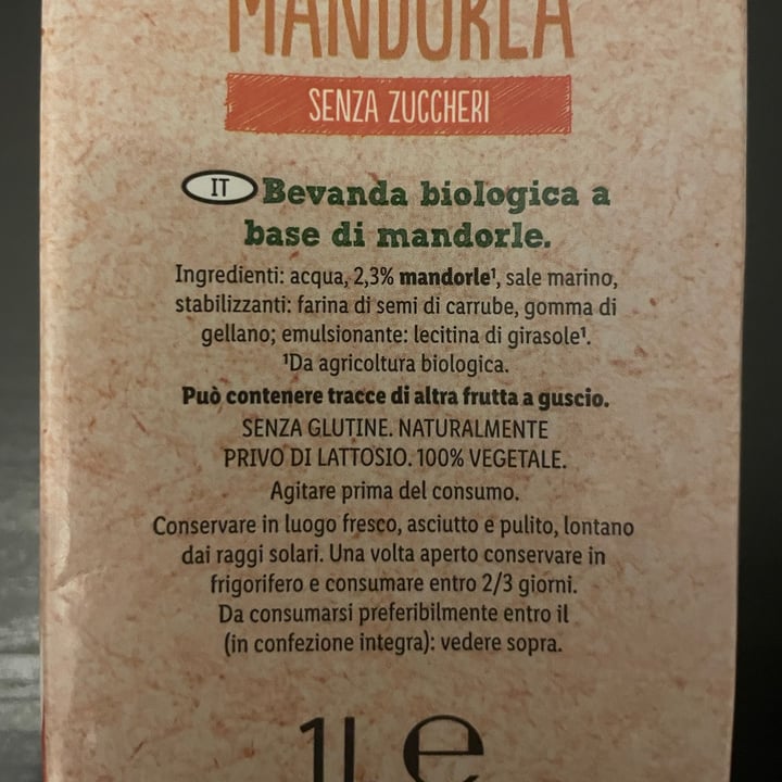 photo of Milbona Bevanda alla mandorla senza zuccheri shared by @orice on  22 Dec 2021 - review