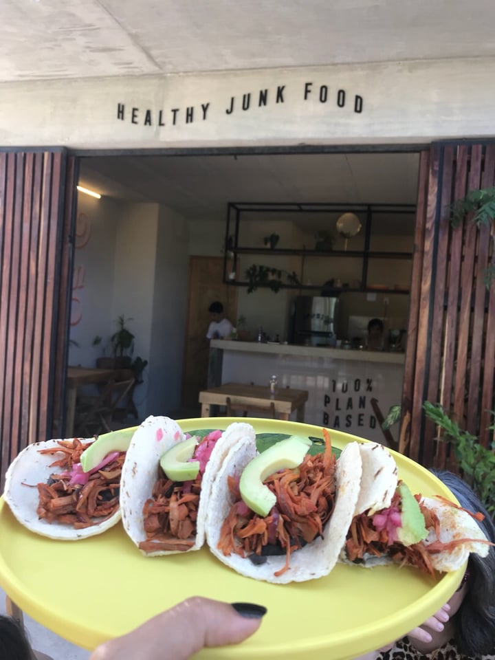 photo of Veggie 2 GO Tacos de yaca pibil shared by @danielarojas on  29 Dec 2019 - review
