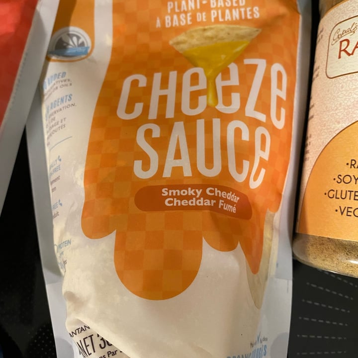 photo of Plantworthy Food Smoky Cheddar Sauce shared by @veganmika on  16 Oct 2021 - review