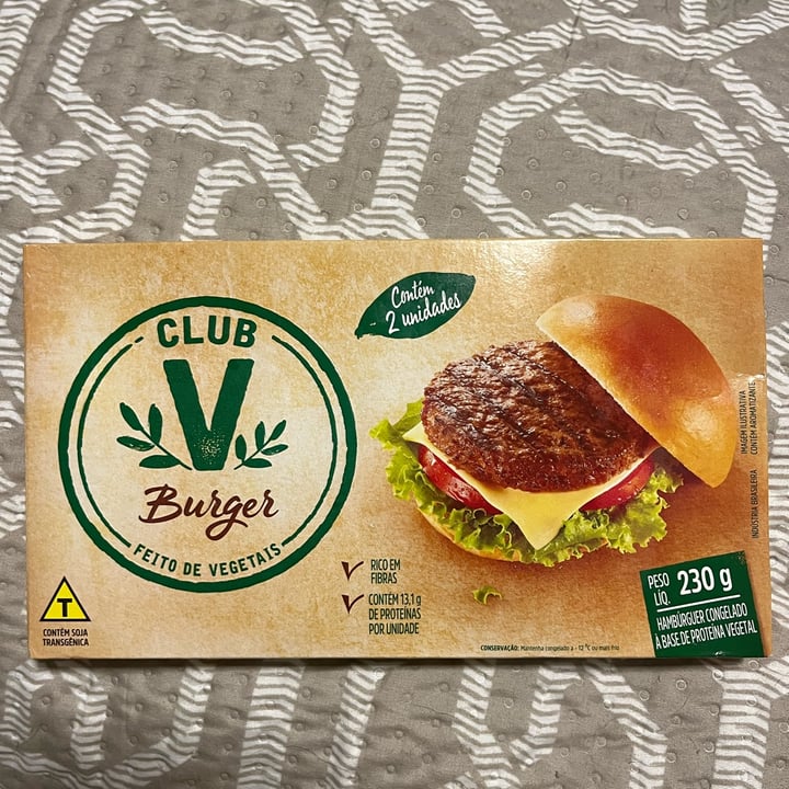 review photo of Club V Club v burger shared by @camilarfrf on 14 May 2022 - review