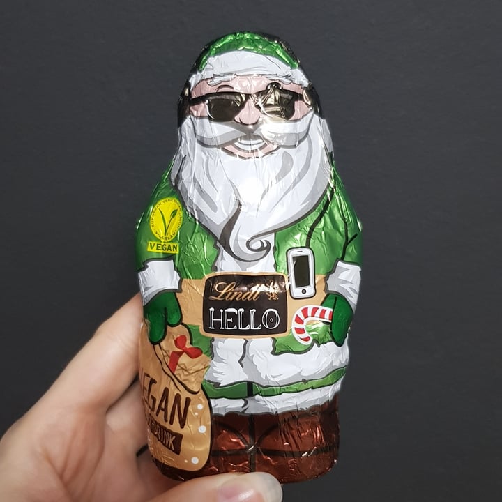 photo of Lindt Hello Santa Claus Chocolate shared by @brinasan on  12 Dec 2021 - review