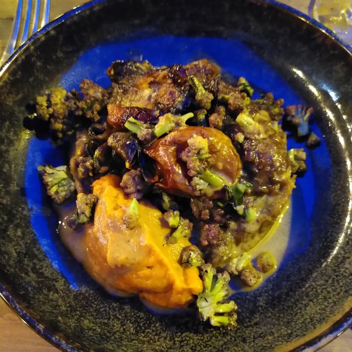 photo of Les Cuisiniers Cavistes Vegan Dish shared by @bezette on  17 Jun 2022 - review