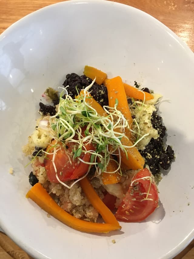 Photo of the dish “Tabule De Quinoa Y Arroz Negro”