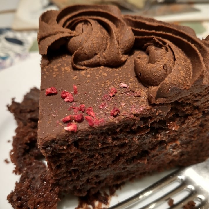 review photo of Wicked Belgian Chocolate & Raspberry Cake shared by @solarpunk22 on 10 Dec 2022 - review
