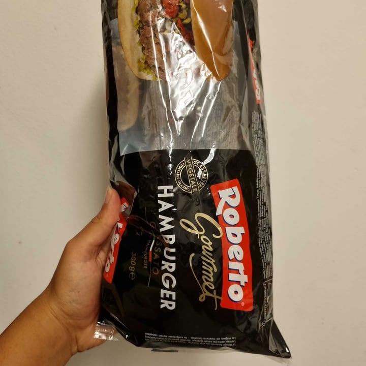 photo of Roberto Hamburger Gourmet Glassato shared by @mrsvegside on  15 Aug 2022 - review