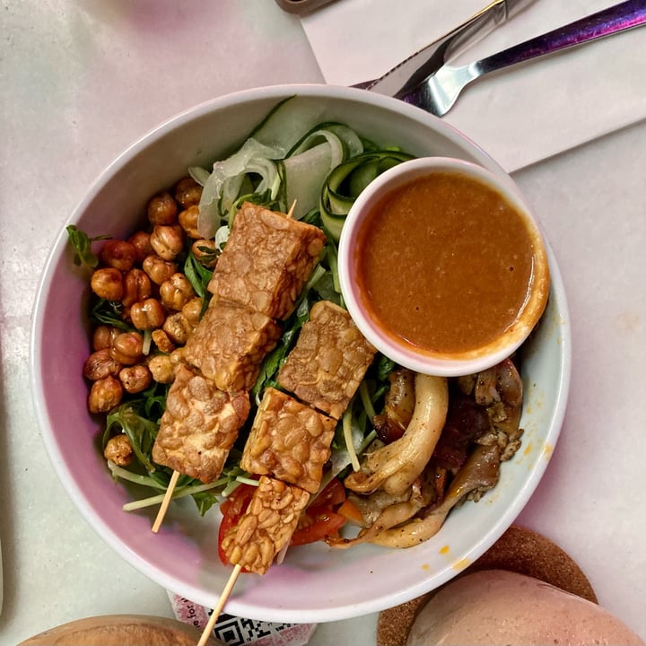 photo of The Hungry Tapir "I Love Tempeh" Bowl shared by @unclenorton on  03 Oct 2022 - review