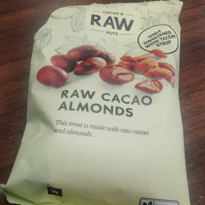 review photo of Woolworths Food Raw cacao almonds shared by @eltico on 15 Nov 2021 - review
