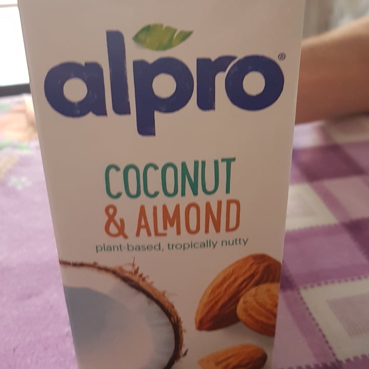 review photo of Alpro Coconut & Almond Plant-Based, Tropically Nutty shared by @axeldafne93 on 07 Sep 2021 - review
