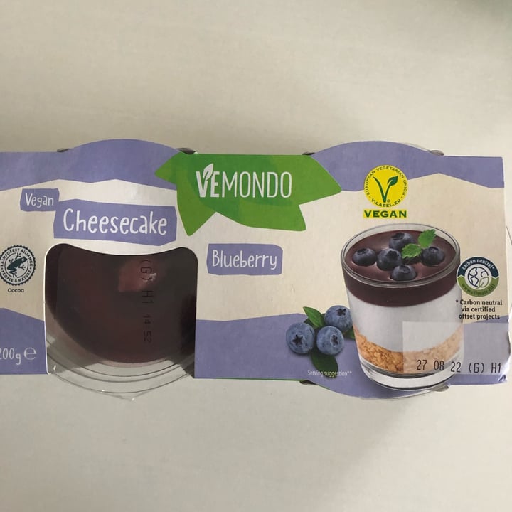 review photo of Vemondo Cheesecake vegana al mirtillo shared by @crunchypeanutbutter on 04 Aug 2022 - review