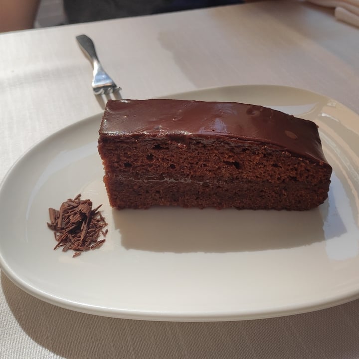 photo of Il Lughino Torta Sacher shared by @itsawsara on  16 Apr 2022 - review