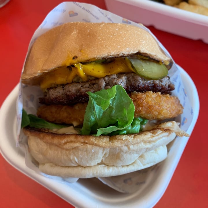 review photo of Love Handle Breakfast Burger shared by @alexandramichelle on 21 Dec 2020 - review