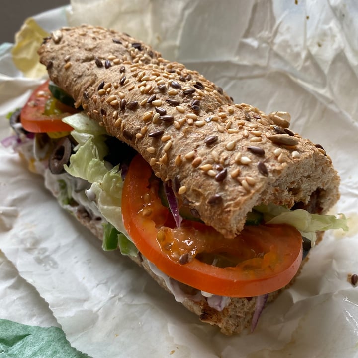 review photo of Subway Vegan Patty Sandwich shared by @madamecelindra on 08 May 2021 - review