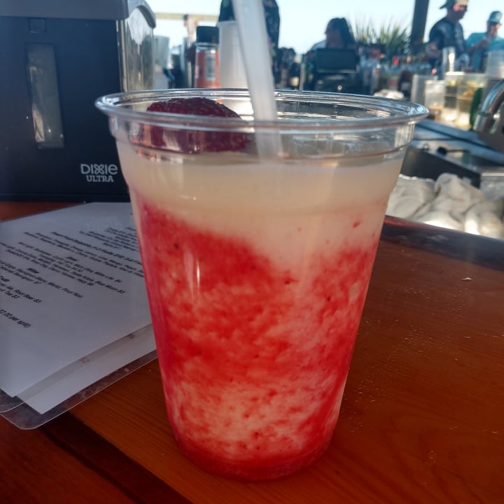 photo of Pool Bar Jim's Fresh Fruity Cocktails shared by @mynameislisa on  23 Apr 2022 - review