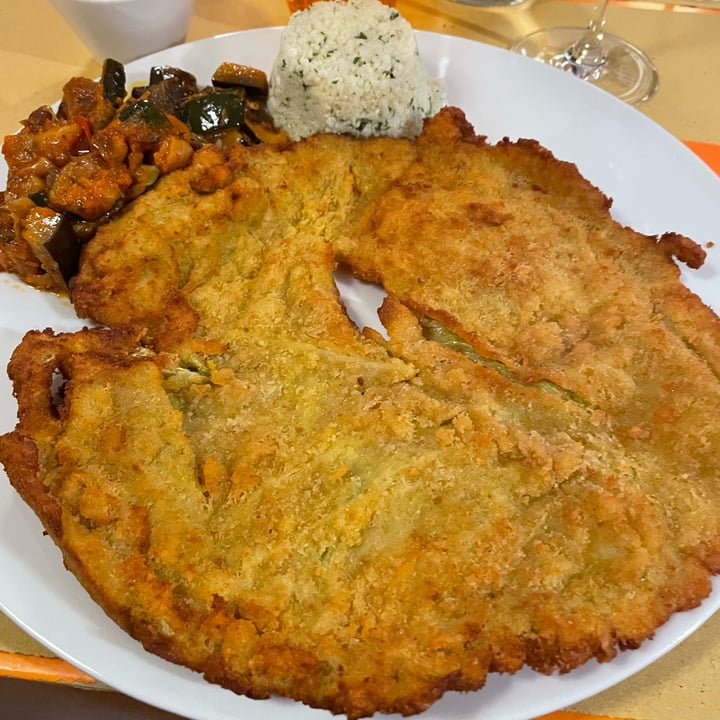 review photo of Ristorante Giallozucca Cotoletta di verza con caponata di verdure e miglio shared by @emaveg on 29 Nov 2021 - review