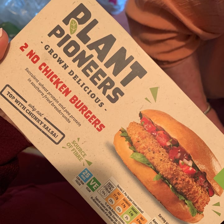 photo of Plant Pioneers No chicken burger shared by @caitlaver on  16 Apr 2021 - review