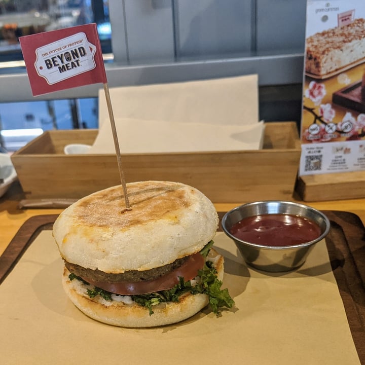 review photo of Green Common The FOREST Beyond Sausage Breakfast Muffin shared by @shaaaaaaang on 18 Jun 2020 - review