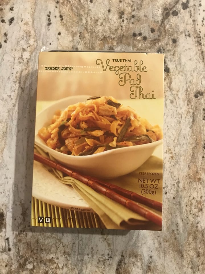 photo of Trader Joe's True Thai Vegetable pad thai shared by @dianna on  19 Jan 2019 - review