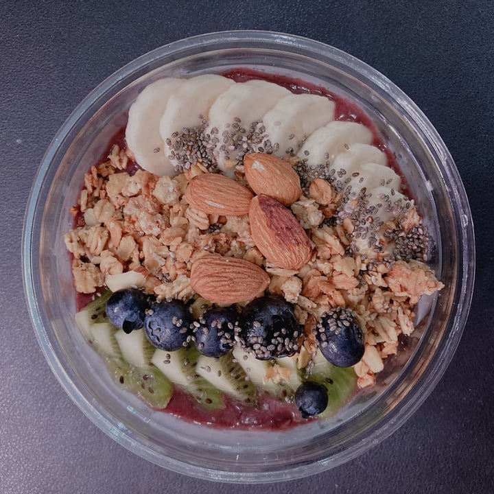 photo of W Acai Iron Man shared by @iranahranahrun on  19 Sep 2021 - review