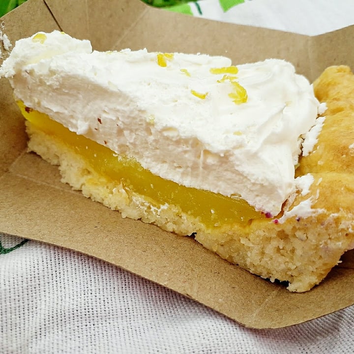photo of Almacén De La Plaza Vegan Lemon Pie shared by @pinkvegan85 on  04 Jul 2021 - review