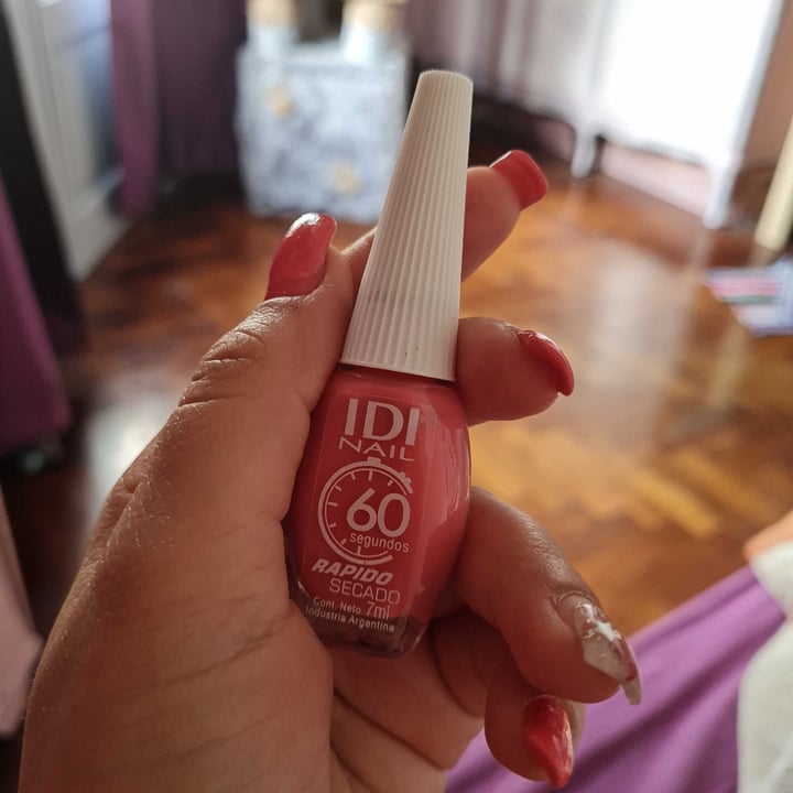 photo of idi makeup Esmalte secado rápido shared by @camilxgar on  23 Oct 2021 - review