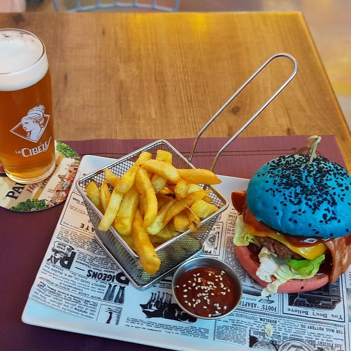 review photo of Freedom Cakes American Cheeseburguer shared by @itscristinaag on 16 Jun 2021 - review