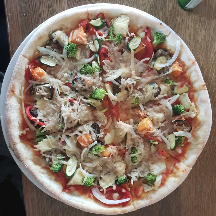 photo of Doppio Zero, Pearls Umhlanga Vegi Vegi Pizza shared by @ullu on  14 Oct 2021 - review