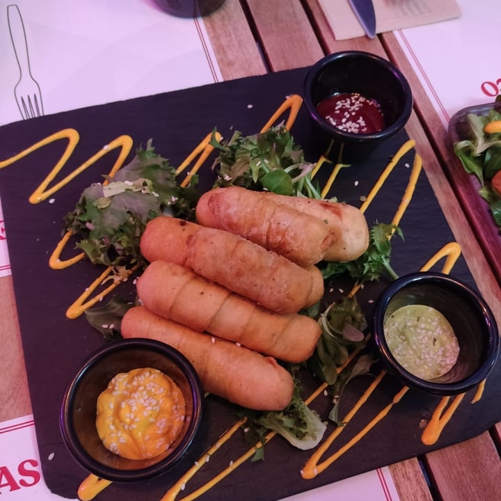 photo of Sanissimo Opera Teques De Queso Vegano shared by @h3lena on  19 Dec 2022 - review