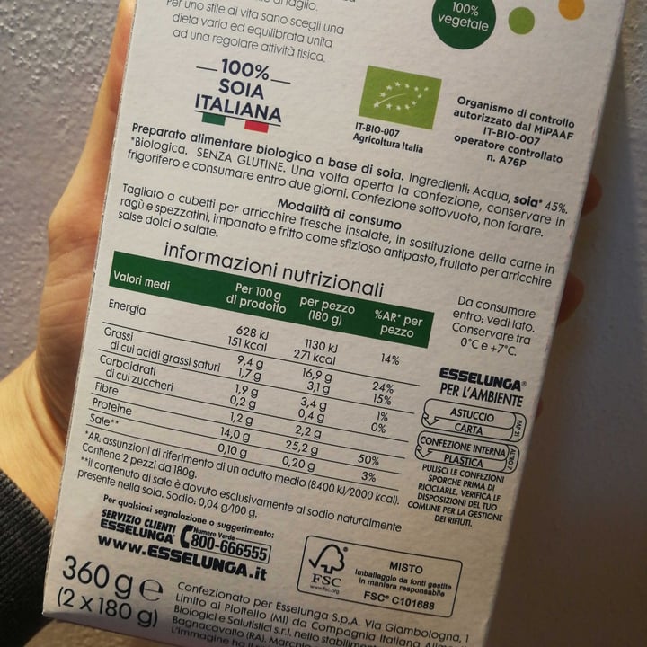 photo of Esselunga Tofu shared by @michi1190 on  29 Nov 2021 - review