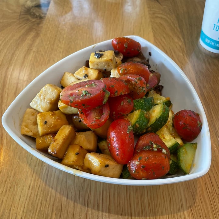 photo of Bolay Create your own bowl shared by @blc1234 on  05 Jul 2021 - review