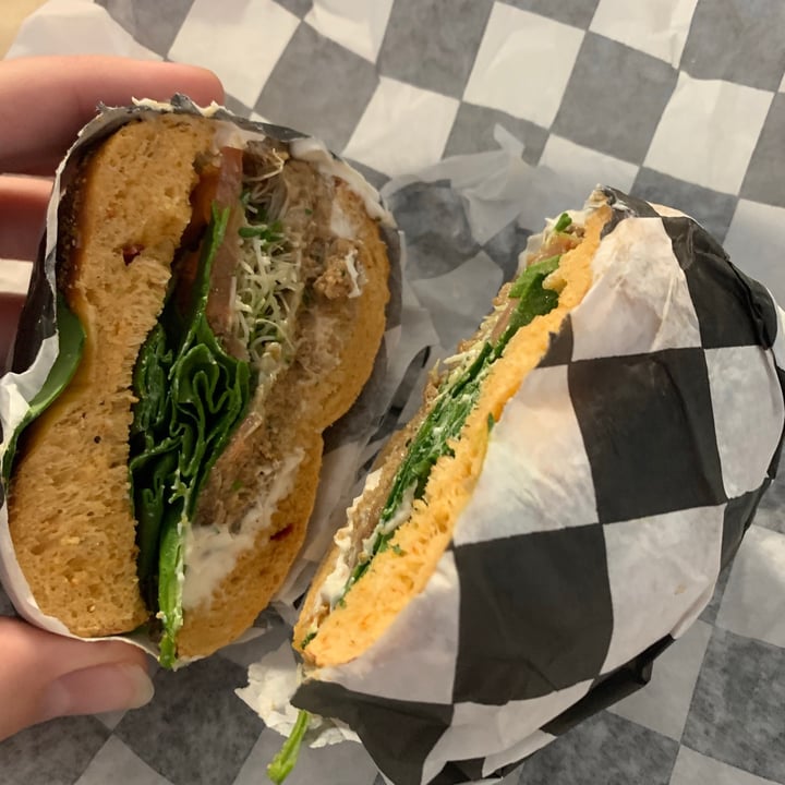 photo of Tandem Bagels Vegan Beyond Sausage Bagel shared by @elliejeanmcd on  16 Dec 2020 - review