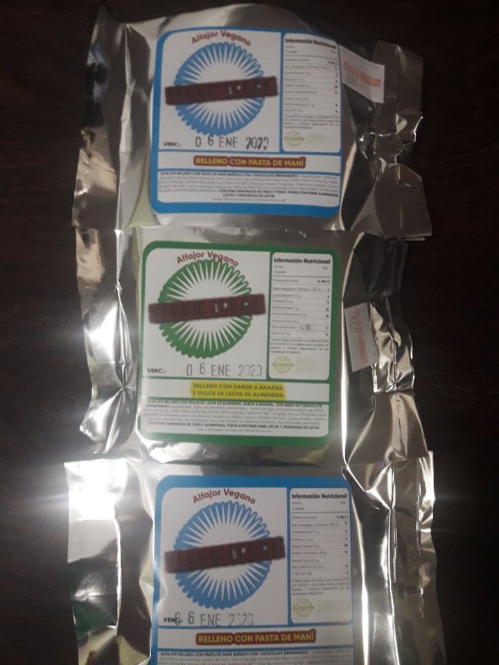 review photo of Veggie Break Alfajor Vegano Relleno de Pasta de Mani shared by @solesha15 on 16 Dec 2019 - review