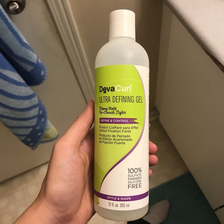 photo of DevaCurl Ultra Defining Gel shared by @czettle on  19 Jun 2021 - review