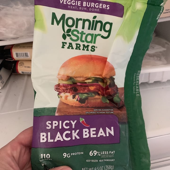 photo of MorningStar Farms Black bean veggie burger shared by @gwenie11 on  20 Aug 2021 - review