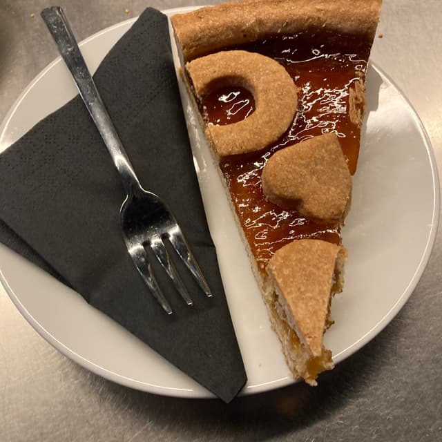 Foto del piatto “Crostata Alla Marmellata Di Albicocca”