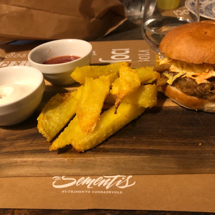 photo of Sementis Pulled Jack shared by @eleonorac23 on  27 Nov 2021 - review