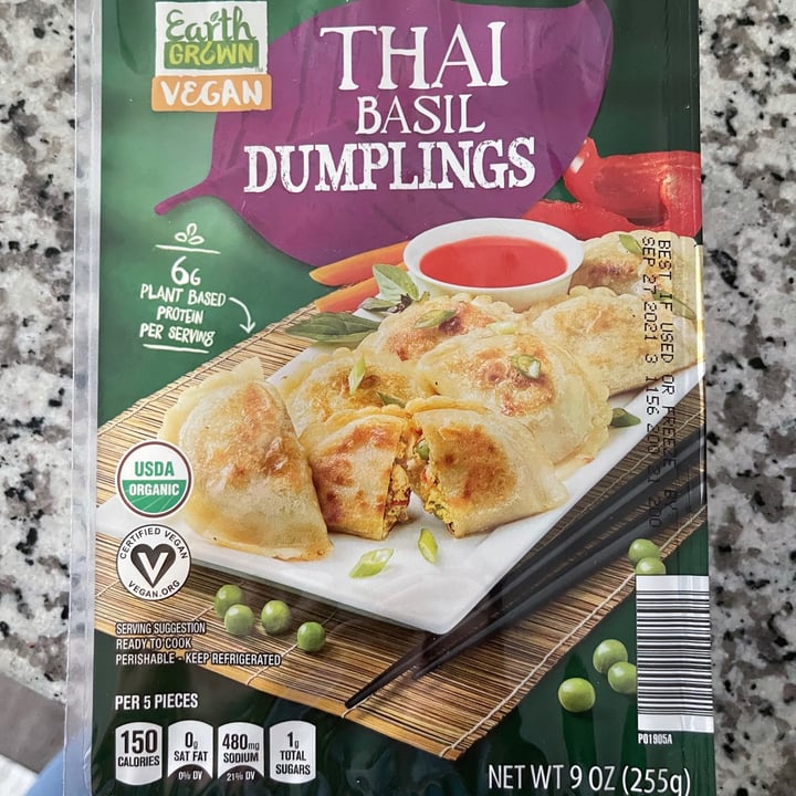 photo of Earth Grown Thai basil dumplings shared by @elliejeanmcd on  25 Aug 2021 - review