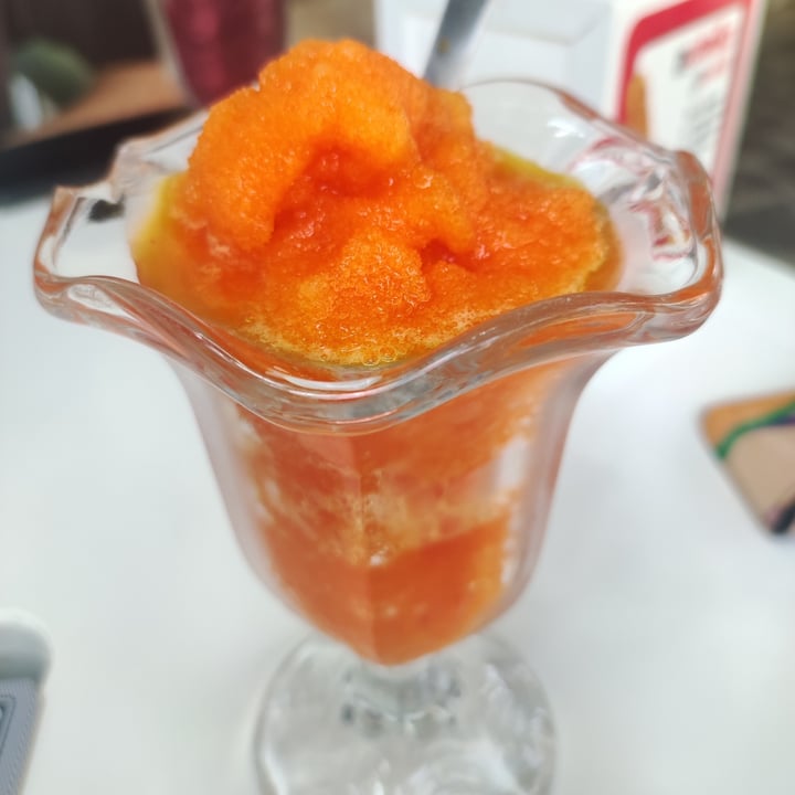photo of Gran Bar Fulginiti Granita al Melone shared by @bebanna on  06 Aug 2022 - review