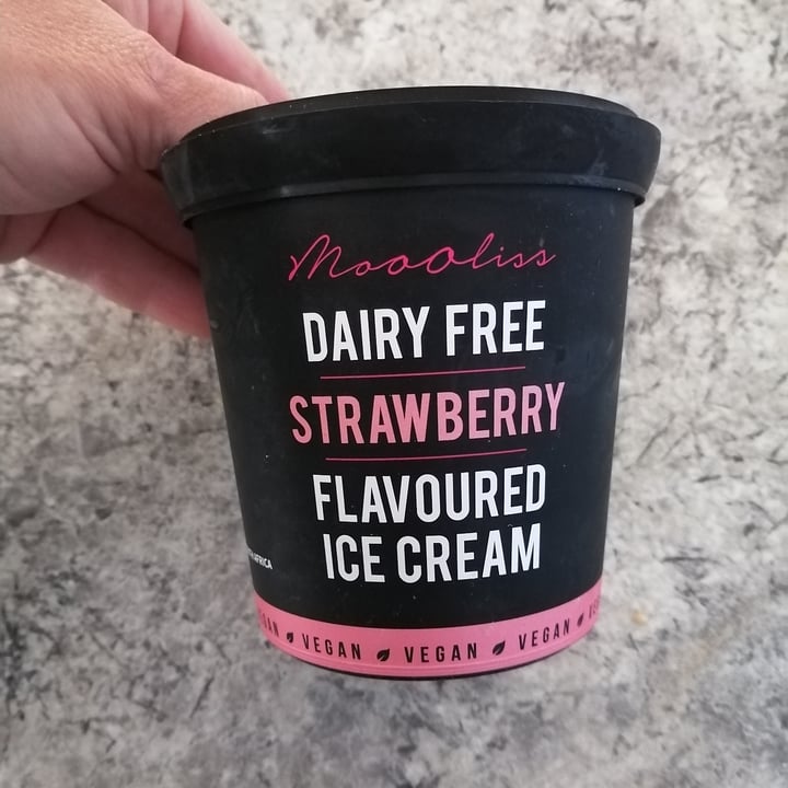 photo of Moooliss Strawberry Ice Cream shared by @beverley77 on  08 Oct 2022 - review