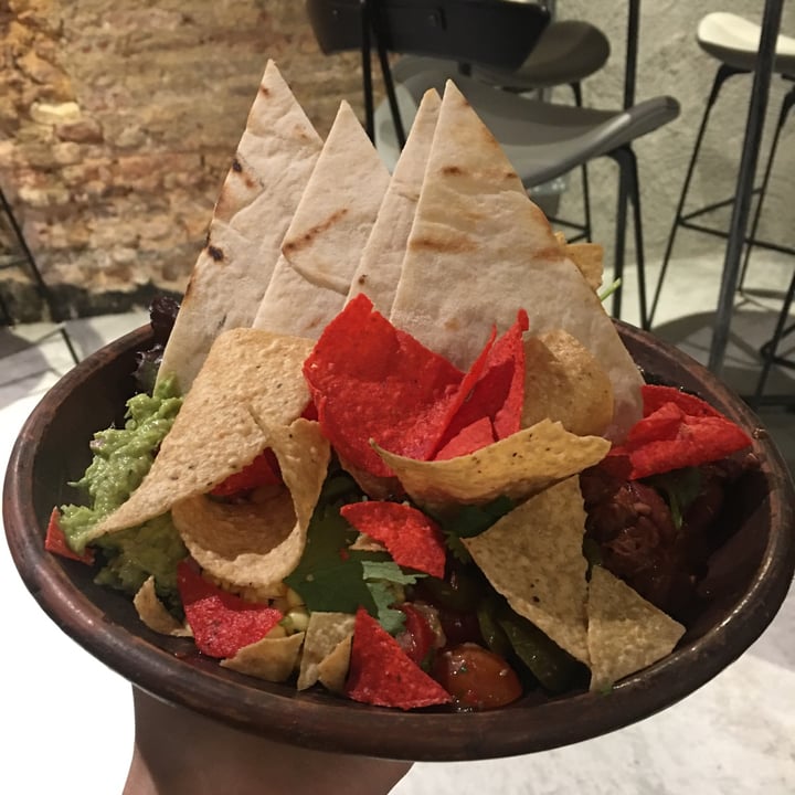 review photo of Genius Central Singapore Mexican Bowl Of Glory shared by @haylie on 09 Apr 2021 - review