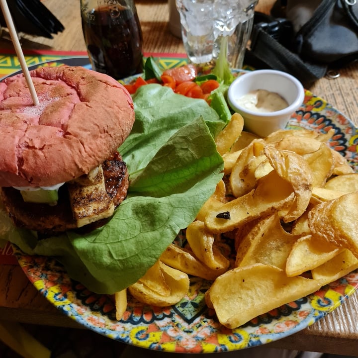 review photo of Seventh Mexican Restaurant Vegan Burger shared by @bufo on 01 May 2022 - review